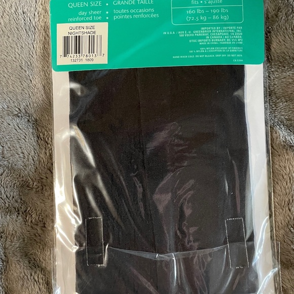 5 Pair of Sophi Queen Size Pantyhose. Colour Night Shade. - Picture 5 of 6